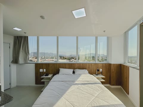 Standard Room, 1 Double Bed | 1 bedroom, minibar, desk, free WiFi