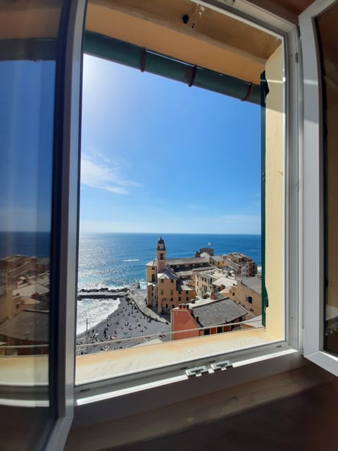 Apartment | Living area | Flat-screen TV