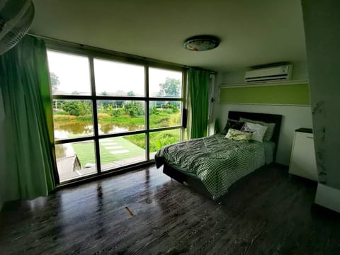 Standard Apartment | 3 bedrooms, blackout drapes, free WiFi