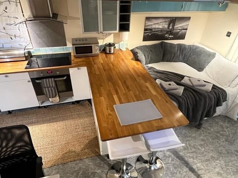 Cabin, Ensuite | Interior