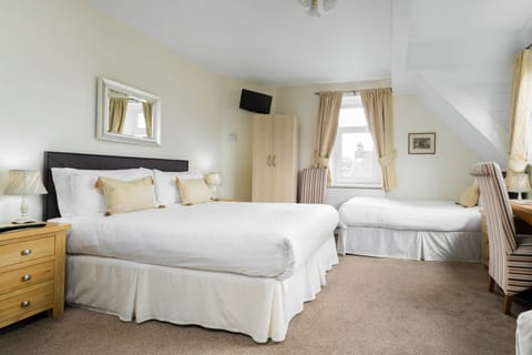 Room | Iron/ironing board, free WiFi