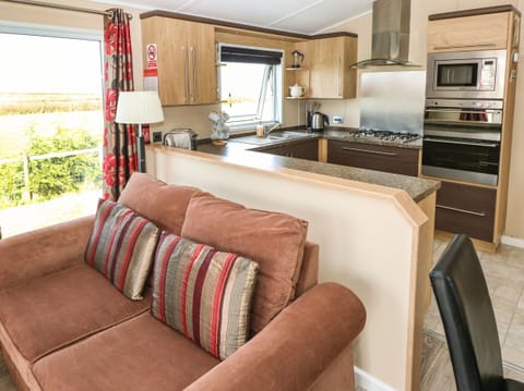 Fridge, dishwasher, electric kettle, toaster