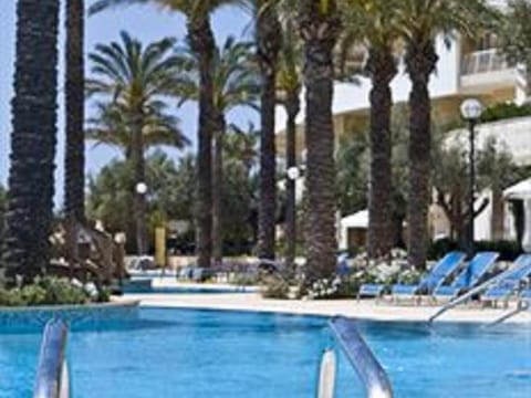 Apartment, 1 Bedroom, Accessible, Balcony | Pool | Indoor pool