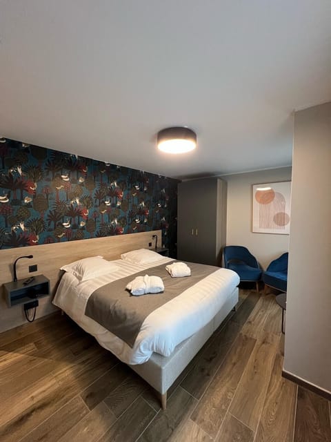 Superior Room | In-room safe, blackout drapes, free WiFi