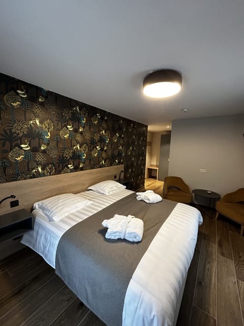 Superior Room | In-room safe, blackout drapes, free WiFi