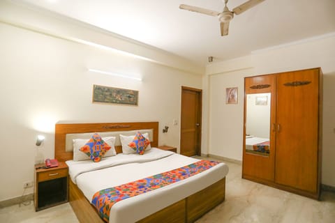 Deluxe Room | WiFi (free), bed sheets