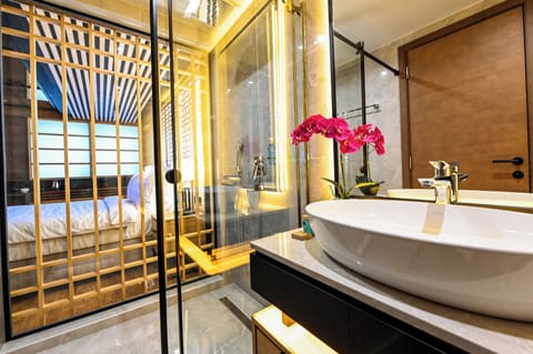 Shower, free toiletries, hair dryer, bathrobes