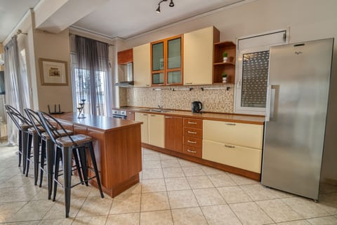 Deluxe Studio Suite | Individually decorated, laptop workspace, soundproofing, free WiFi