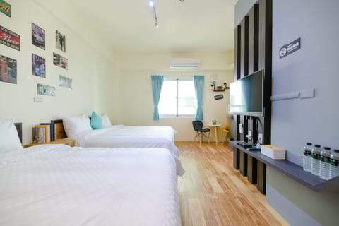 Deluxe Quadruple Room