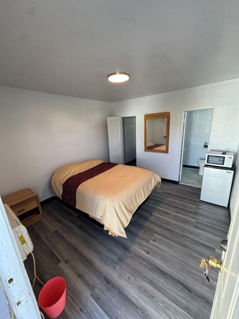 Basic Single Room | Hypo-allergenic bedding, free WiFi, bed sheets