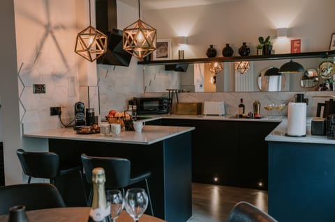 Fridge, dishwasher, electric kettle, toaster