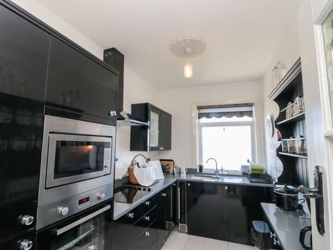 Fridge, dishwasher, electric kettle, toaster