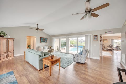House, 3 Bedrooms | Living area | Smart TV, streaming services