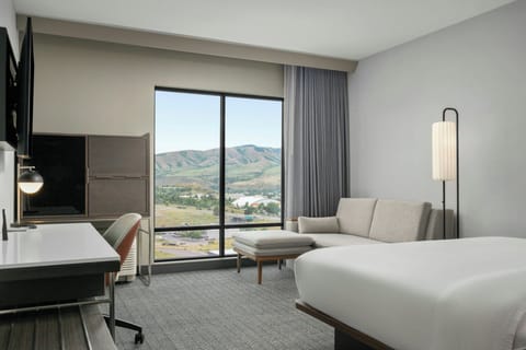 Standard Room, 1 King Bed with Sofa bed | Iron/ironing board, free WiFi