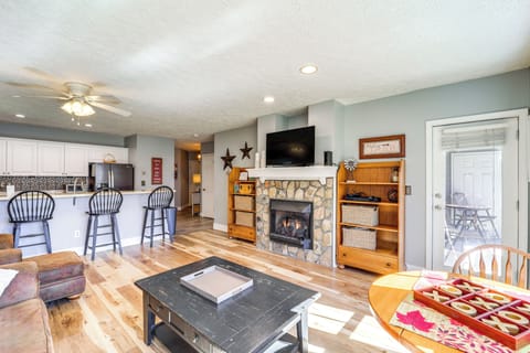 Apartment (2 Bedrooms) | Front of property