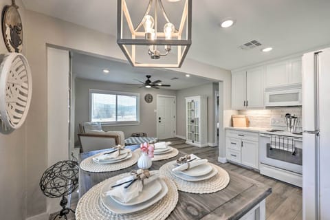 Cottage (2 Bedrooms) | Interior