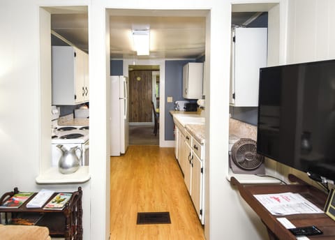 Cottage (2 Bedrooms) | Interior