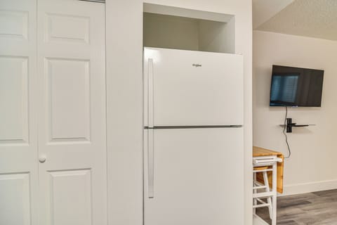 Apartment (0 Bedroom) | Interior