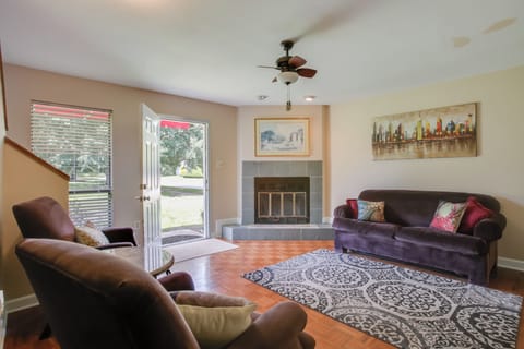 Apartment (2 Bedrooms) | Front of property
