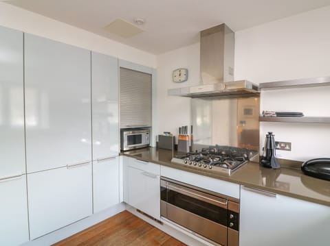 Fridge, dishwasher, electric kettle, toaster