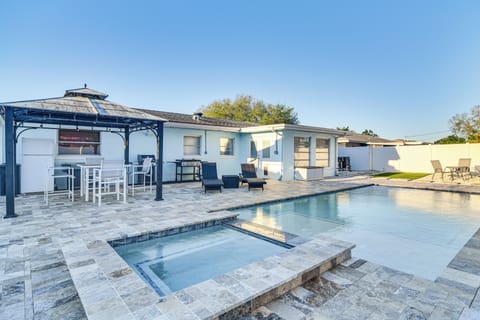 House (3 Bedrooms) | Front of property