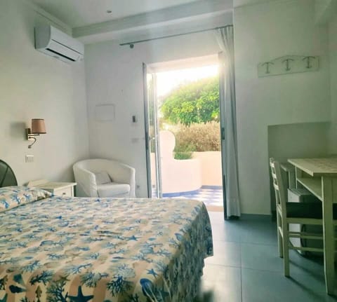 Panoramic Double Room | In-room safe, desk, iron/ironing board, free WiFi