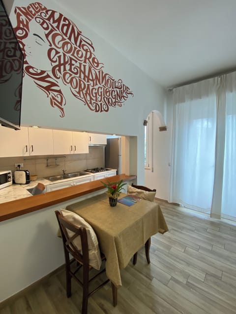 Deluxe Studio | Living area