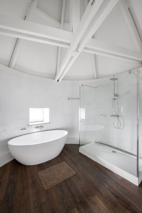 Exclusive Villa, Multiple Bedrooms | 18 bedrooms, free WiFi, bed sheets