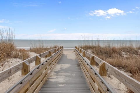 Condo, 3 Bedrooms | Beach