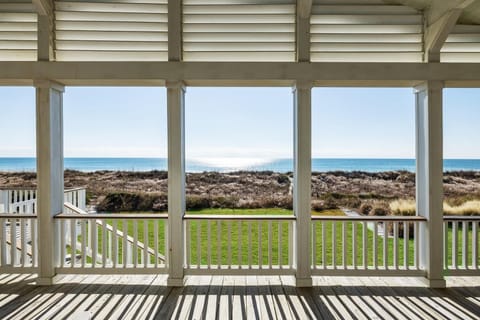 House, 5 Bedrooms | Property grounds