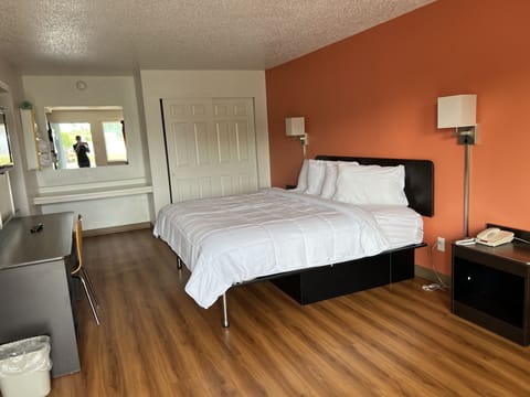 Deluxe Room | 1 bedroom, free WiFi, bed sheets