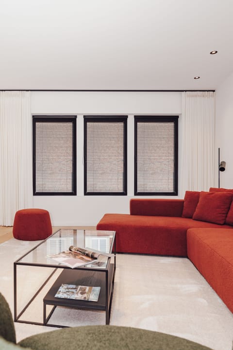 55-inch flat-screen TV with cable channels, TV, heated floors