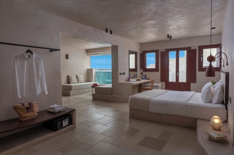 Premium Suite with Plunge Pool | Individually decorated, individually furnished, desk, free WiFi