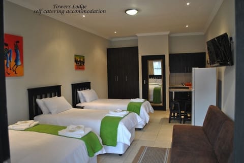 Family Room (Deluxe) | 1 bedroom, Egyptian cotton sheets, premium bedding, memory foam beds