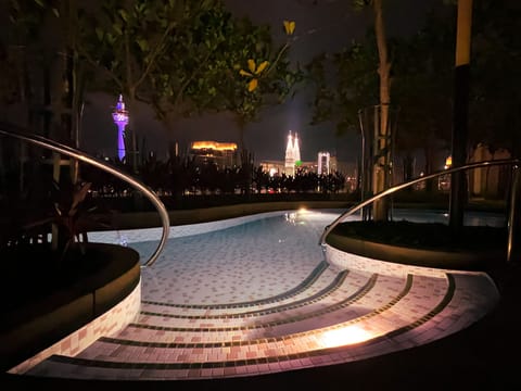 Rooftop pool