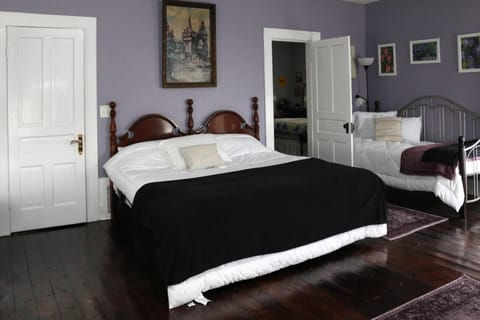 Family Double Room, Multiple Beds, Private Bathroom | Individually decorated, individually furnished, blackout drapes