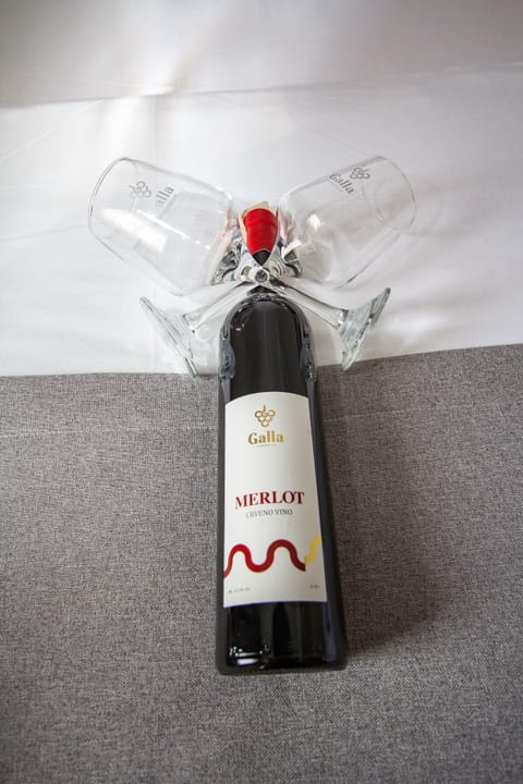 Deluxe Double Room | Premium bedding, minibar, in-room safe, desk