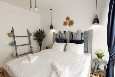 Panoramic Apartment | 1 bedroom, premium bedding, memory foam beds, in-room safe