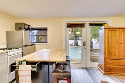 Apartment (0 Bedroom) | Interior