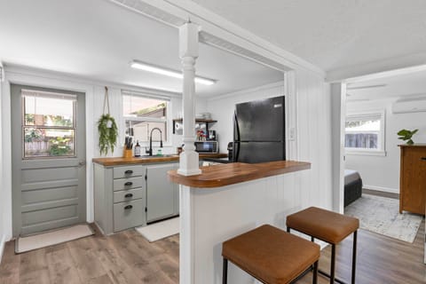 Cottage (2 Bedrooms) | Interior