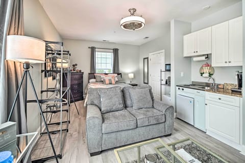 Apartment (0 Bedroom) | Interior