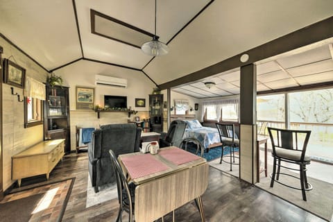 Apartment (0 Bedroom) | Interior
