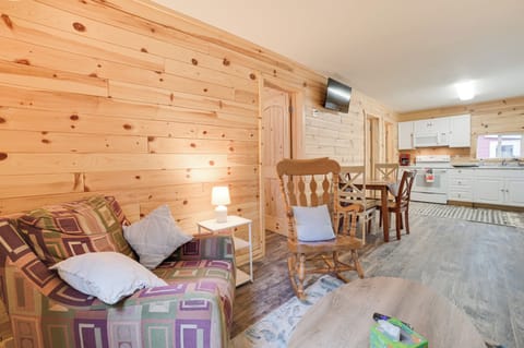Cottage (2 Bedrooms) | Interior