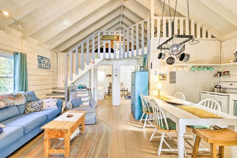 Cottage (2 Bedrooms) | Front of property