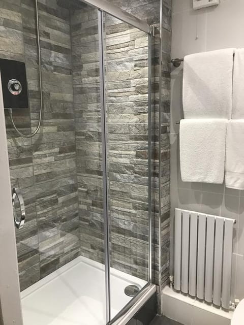 Superior Double Room, Ensuite | Bathroom