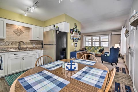 Cottage (2 Bedrooms) | Interior