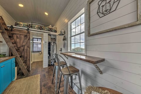 House (1 Bedroom) | Interior