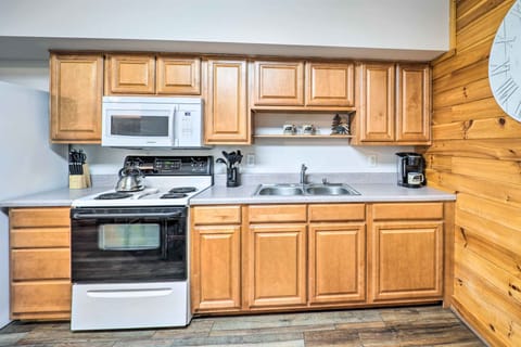 Apartment (1 Bedroom) | Interior