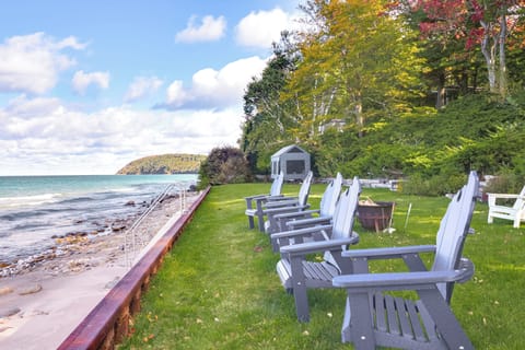 House (6 Bedrooms) | Interior