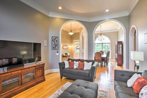 House (4 Bedrooms) | Interior